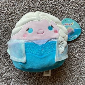 Elsa Squishmallow 7 in